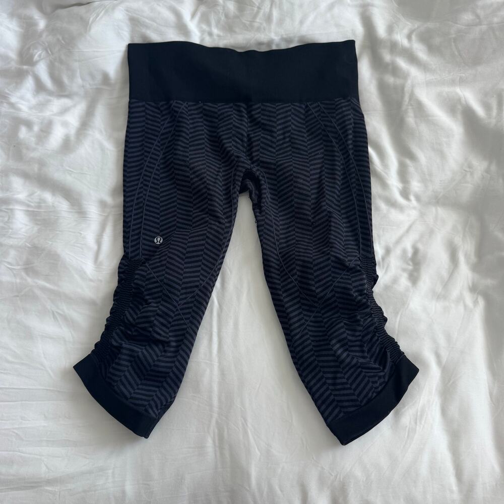 Lululemon In The Flow II Cropped Leggings Purple Women’s Size 8